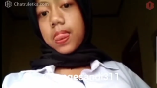 OmeTv Jilbab Hitam Sange Liat Kontol Remes Toket