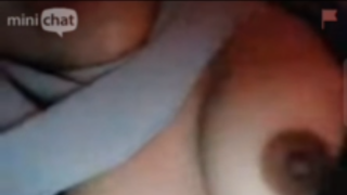 OmeTv Jilbab Abu-abu sange, pamerin toket mulus