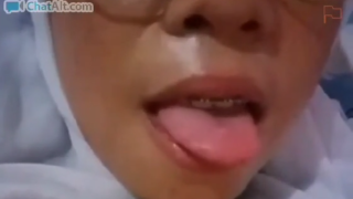 OmeTv Jilbab Putih Sange banget Sampe Colmek