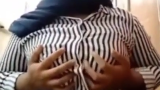 OmeTv Jilbab Tobrut Masker Sange pamer toket gede (Sound On)