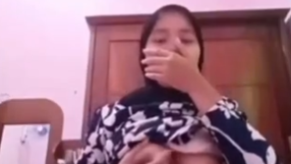 OmeTv Jilbab Polos Penurut Pamer Tobrut (Sound On)